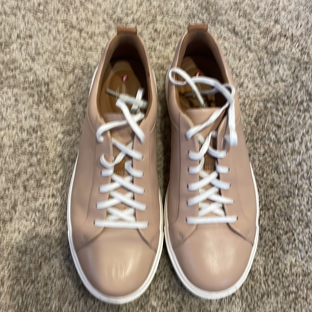Leather Clarks - Picture 2 of 5